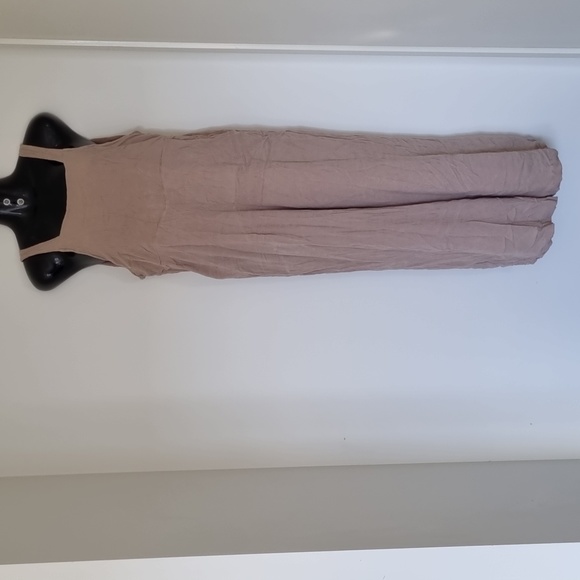 sndys everyday Pants - 💥 3 for $20 Sndys everyday, cream long pants playsuit, adjustable straps,size M